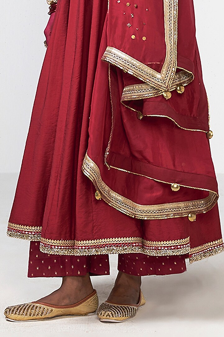 Cherry Red Chanderi Hand Embroidered Wedding Anarkali Set by Rishi & Vibhuti at Pernia's Pop Up Shop