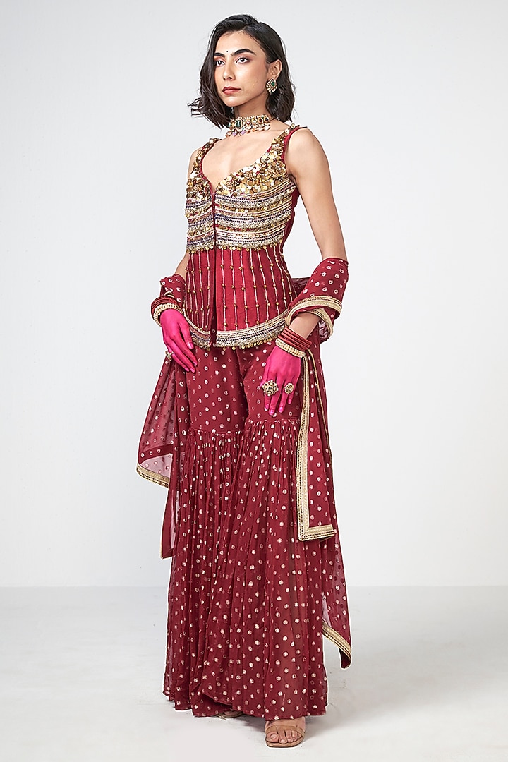 Cherry Red Dupion Applique Embroidered Kurta Set by Rishi & Vibhuti at Pernia's Pop Up Shop