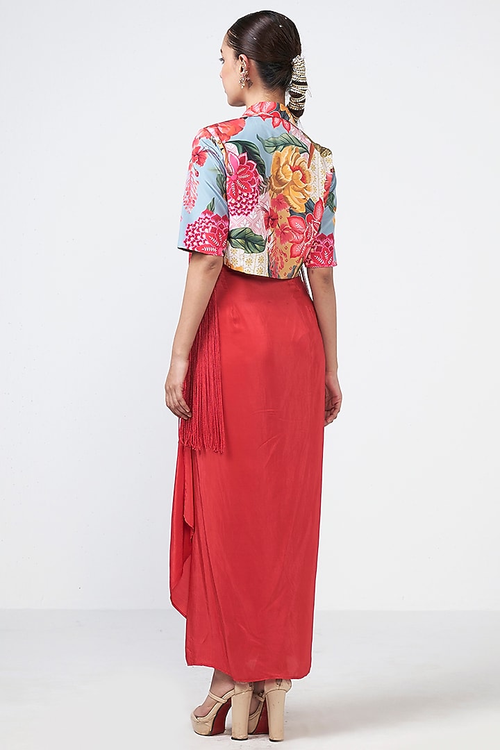 Coral Crepe Draped Skirt Set by Rishi & Vibhuti at Pernia's Pop Up Shop