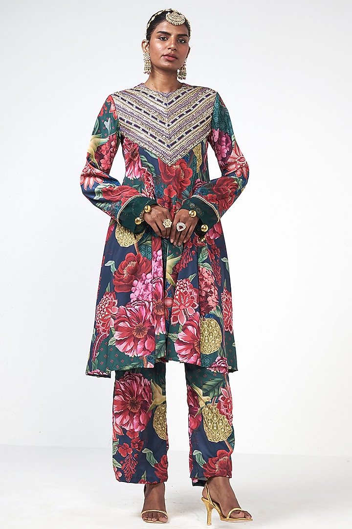 Bottle Green Crepe Floral Printed Kurta Set by Rishi & Vibhuti at Pernia's Pop Up Shop