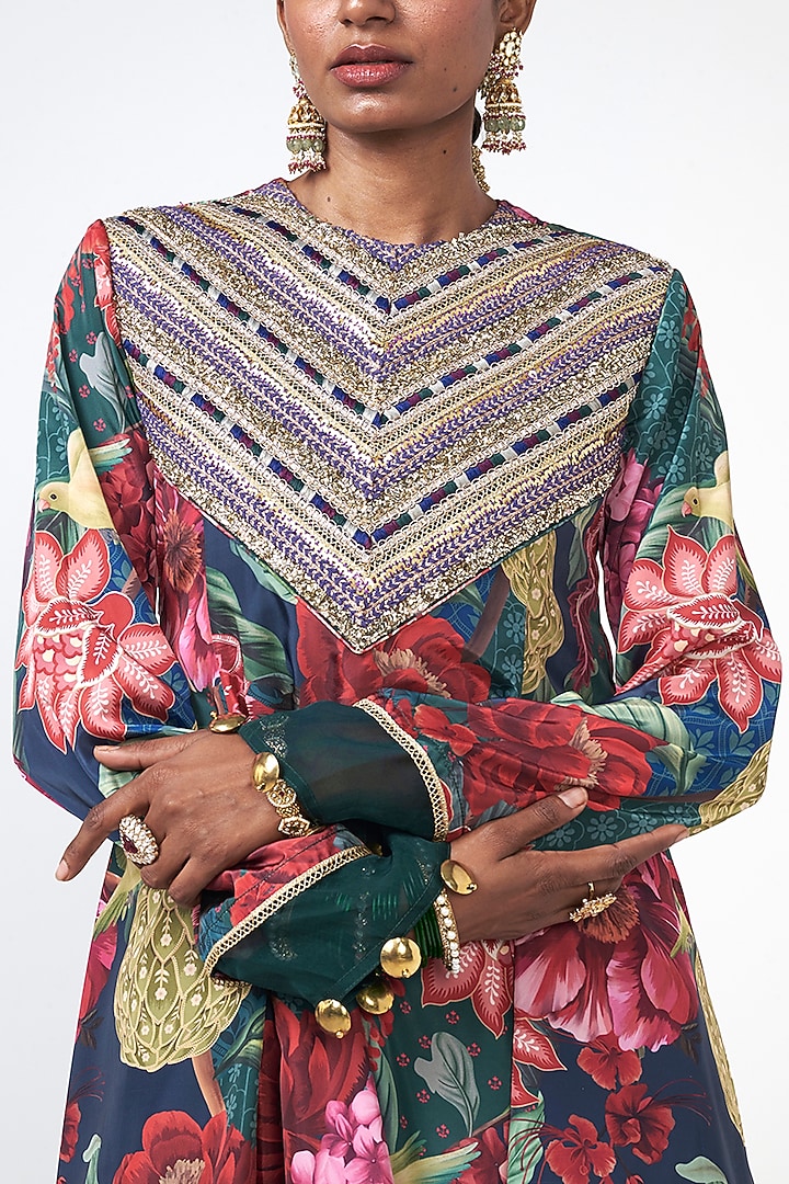 Bottle Green Crepe Floral Printed Kurta Set by Rishi & Vibhuti at Pernia's Pop Up Shop