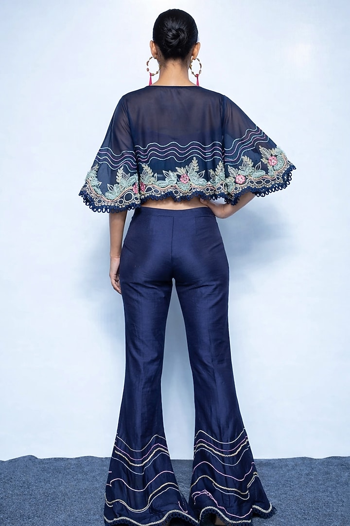 Imperial Blue Chanderi Thread Embroidered Cape Set by Rishi & Vibhuti at Pernia's Pop Up Shop