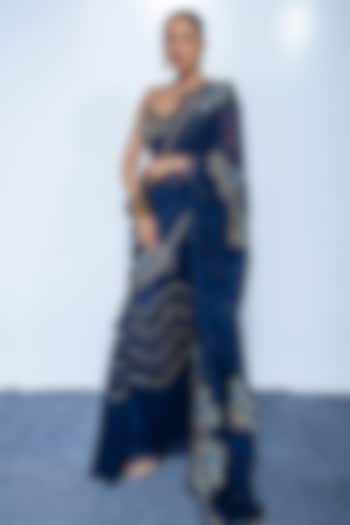 Midnight Blue Organza Embellished Reception Saree Set by Rishi & Vibhuti at Pernia's Pop Up Shop