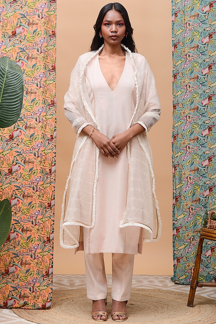 Rose Gold Linen Straight Kurta Set by Rishi & Vibhuti at Pernia's Pop Up Shop