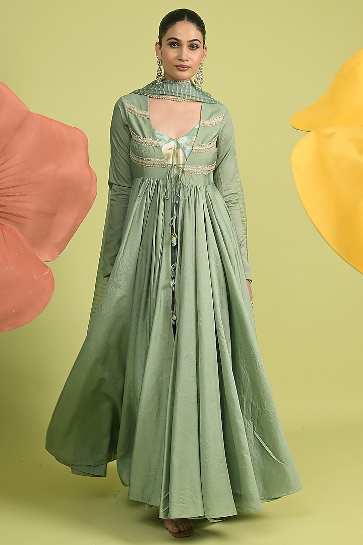 Matcha Green Chanderi & Organza Wedding Anarkali Set by Rishi & Vibhuti at Pernia's Pop Up Shop