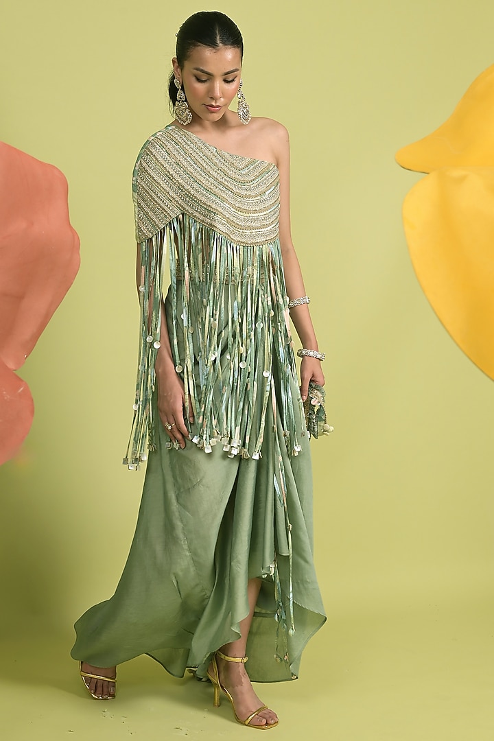 Matcha Green Chanderi Embellished Cape Set by Rishi & Vibhuti at Pernia's Pop Up Shop