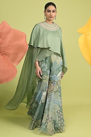 Matcha Green Organza & Chanderi Cape Set by Rishi & Vibhuti