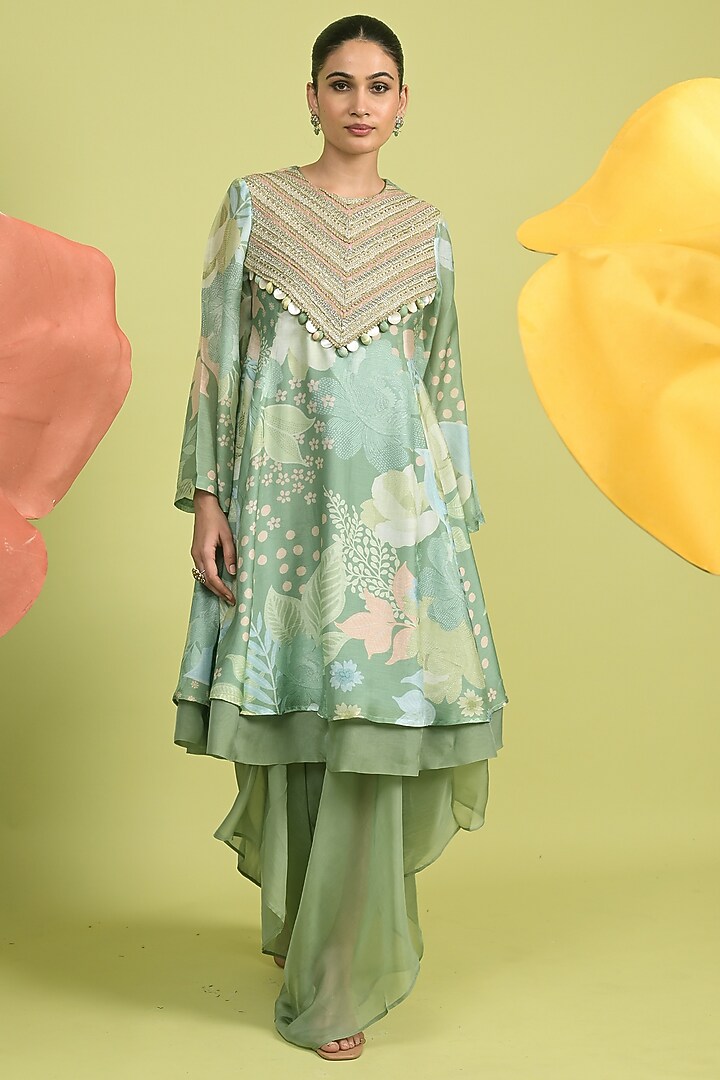 Matcha Green Soft Spun Muslin & Organza Kurta Set by Rishi & Vibhuti at Pernia's Pop Up Shop