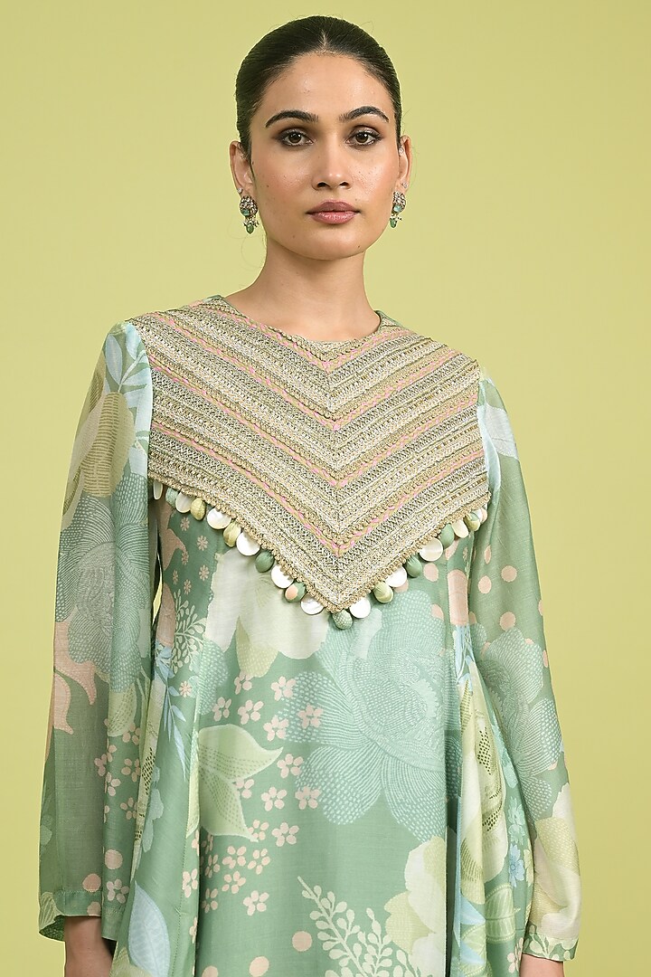 Matcha Green Soft Spun Muslin & Organza Kurta Set by Rishi & Vibhuti at Pernia's Pop Up Shop