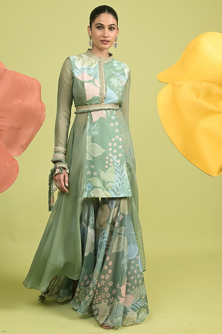 Matcha Green Soft Spun Muslin & Organza Kurta Set by Rishi & Vibhuti at Pernia's Pop Up Shop