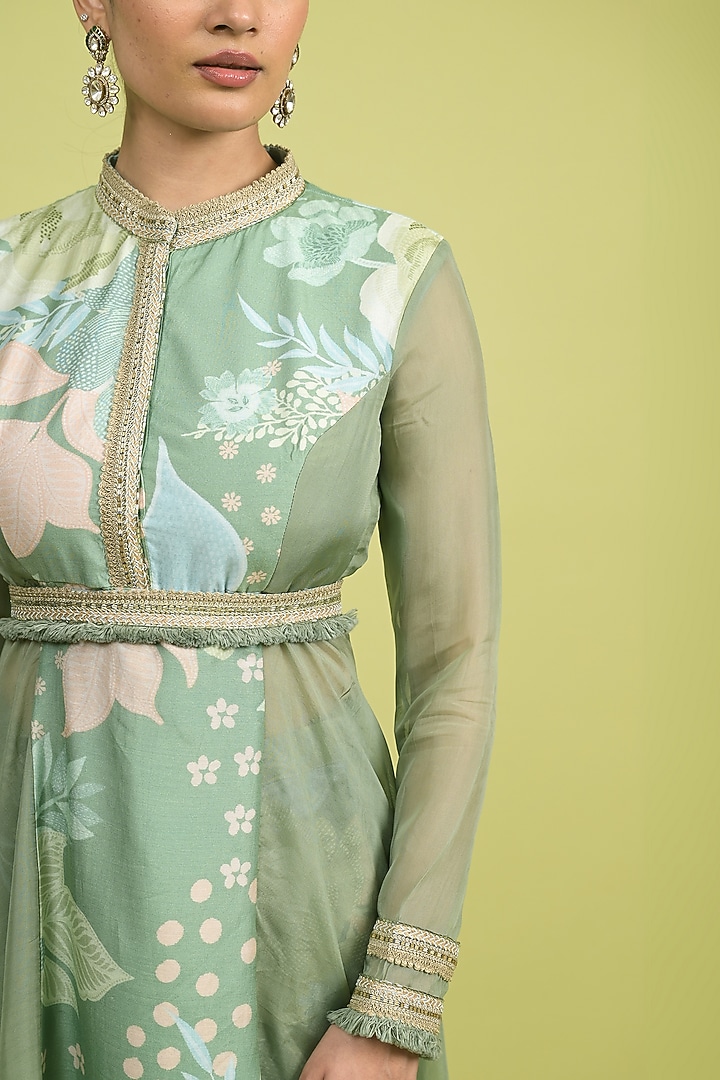 Matcha Green Soft Spun Muslin & Organza Kurta Set by Rishi & Vibhuti at Pernia's Pop Up Shop