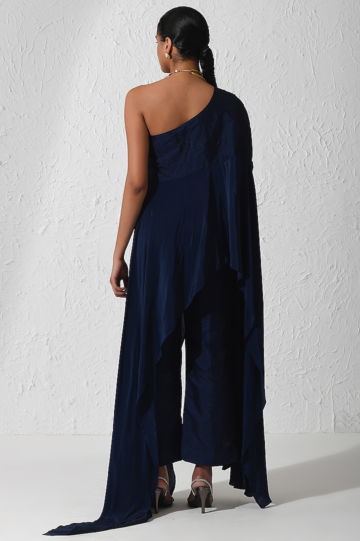 Midnight Blue Crepe Hand Embroidered Cape Set by Rishi & Vibhuti at Pernia's Pop Up Shop