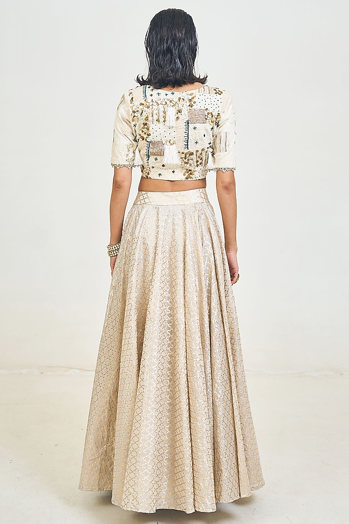 Ivory Chanderi Thread Work Wedding Lehenga Set by Rishi & Vibhuti at Pernia's Pop Up Shop