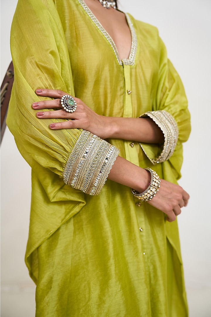 Lime Green Crepe & Chanderi Silk Cutwork Kurta Set by Rishi & Vibhuti at Pernia's Pop Up Shop