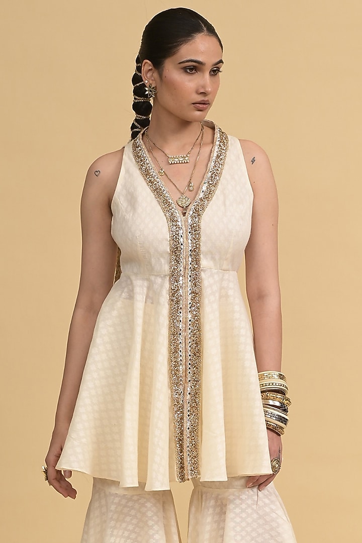 Ivory Egyptian Cotton Pant Set by Rishi & Vibhuti at Pernia's Pop Up Shop