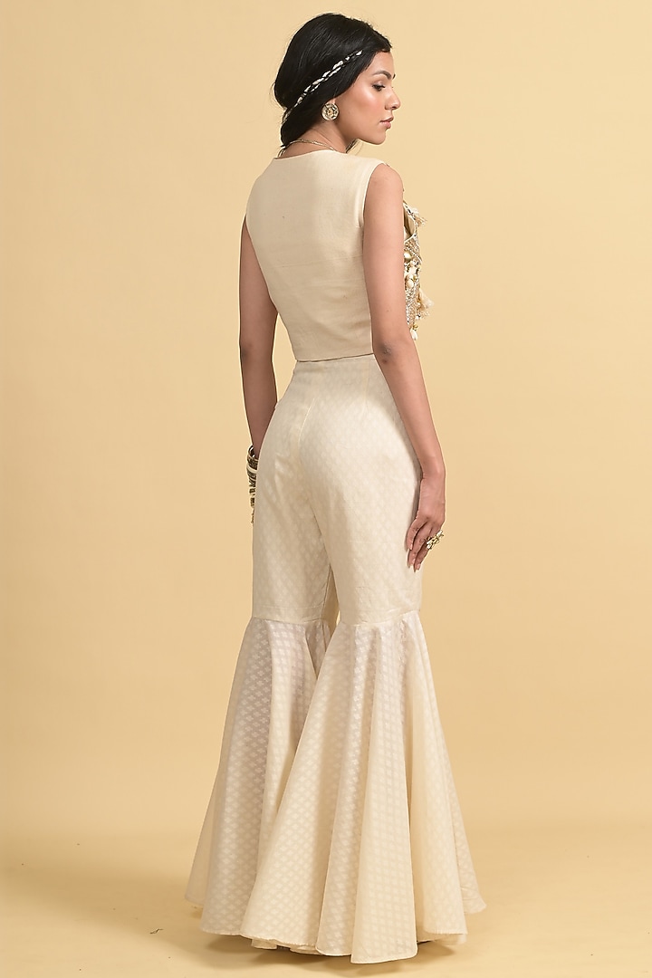 Ivory Egyptian Cotton Pant Set by Rishi & Vibhuti at Pernia's Pop Up Shop