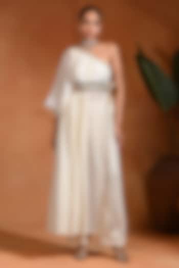 Ivory Viscose Georgette One-Shoulder Kurta Set by Rishi & Vibhuti at Pernia's Pop Up Shop