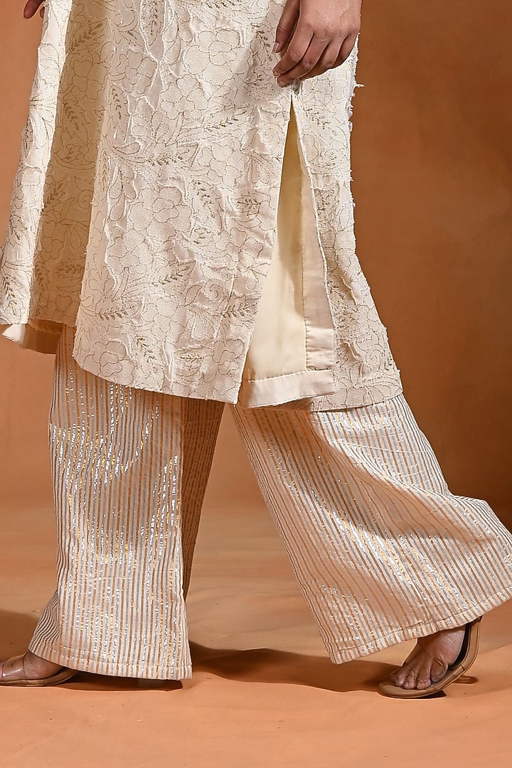 Ivory Jacquard Jute Kurta Set by Rishi & Vibhuti at Pernia's Pop Up Shop