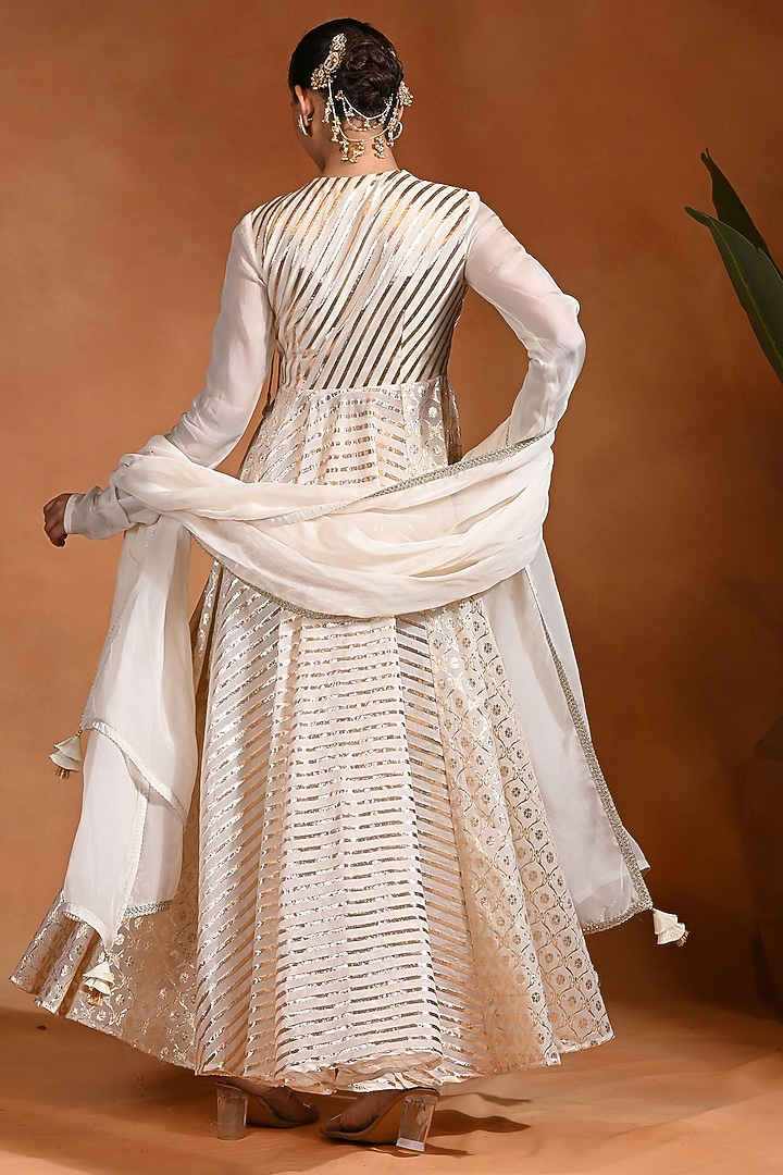 Ivory Chanderi & Crepe Wedding Anarkali Set by Rishi & Vibhuti at Pernia's Pop Up Shop