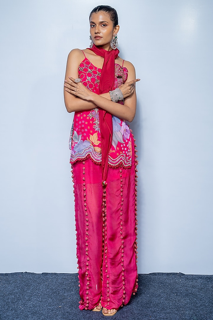 Fuchsia Pink Organza Floral Thread Embroidered Kurta Set by Rishi & Vibhuti at Pernia's Pop Up Shop