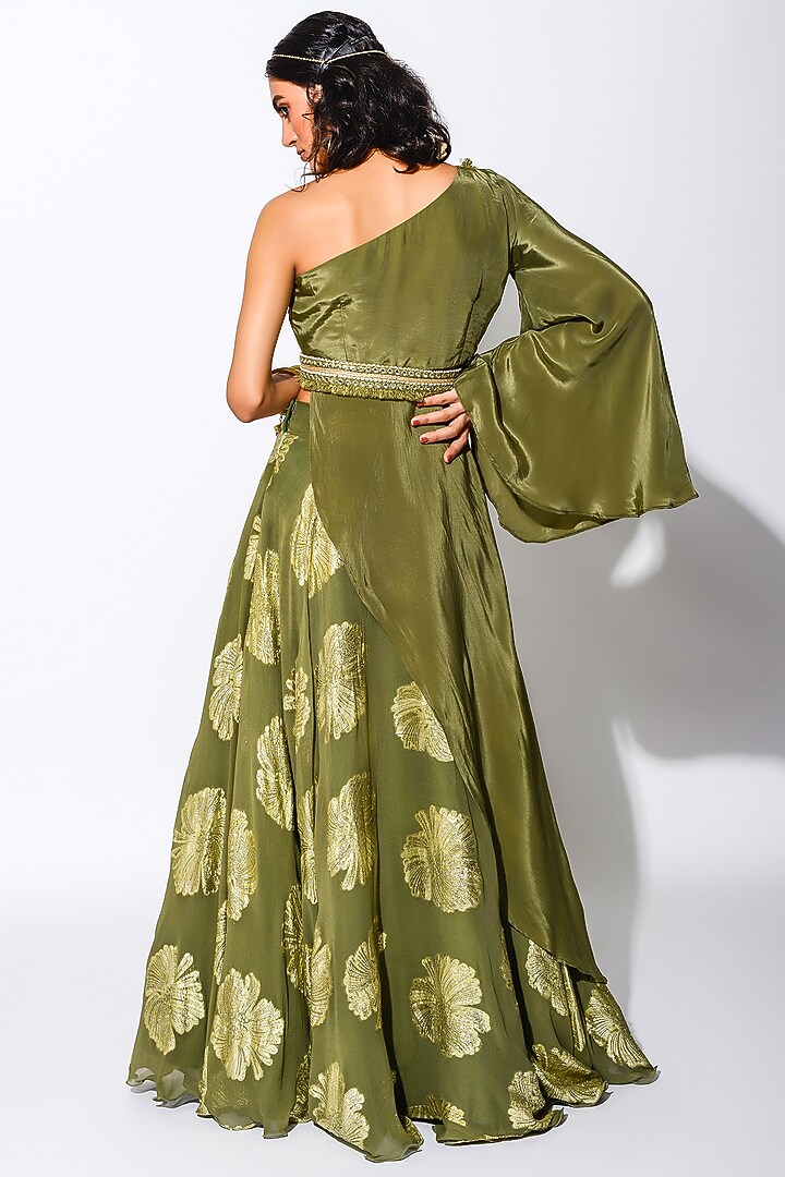 Olive Green & Golden Embroidered Skirt Set by Rishi & Vibhuti at Pernia's Pop Up Shop