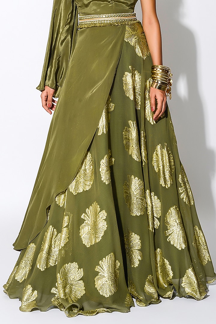Olive Green & Golden Embroidered Skirt Set by Rishi & Vibhuti at Pernia's Pop Up Shop