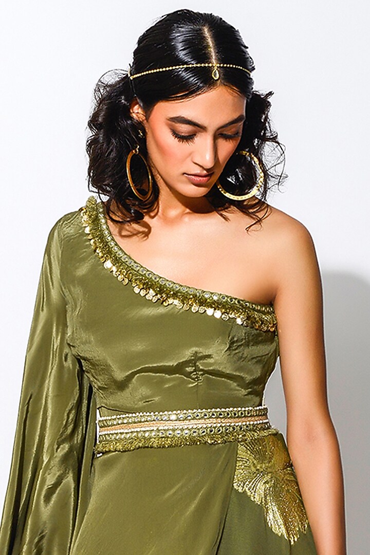 Olive Green & Golden Embroidered Skirt Set by Rishi & Vibhuti at Pernia's Pop Up Shop