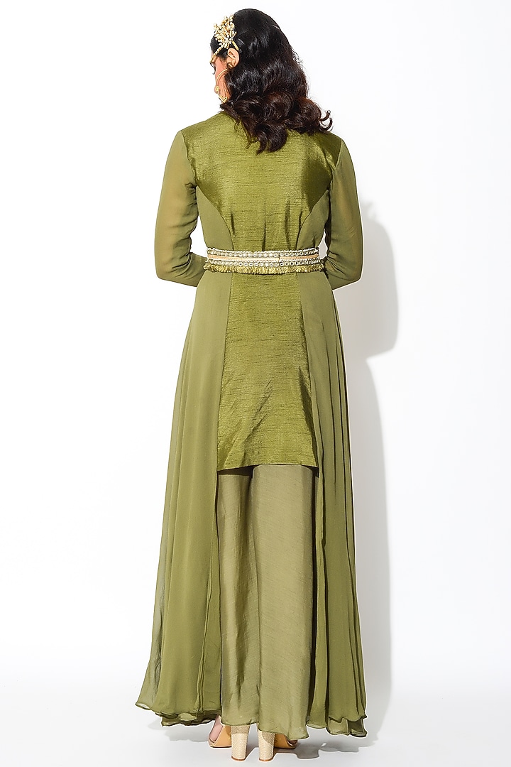 Olive Green & Golden Raw Silk Kurta Set by Rishi & Vibhuti at Pernia's Pop Up Shop