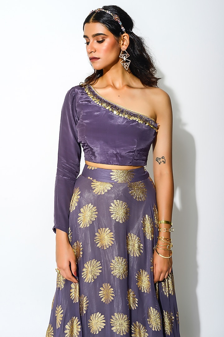 Mauve Embroidered Skirt Set by Rishi & Vibhuti at Pernia's Pop Up Shop