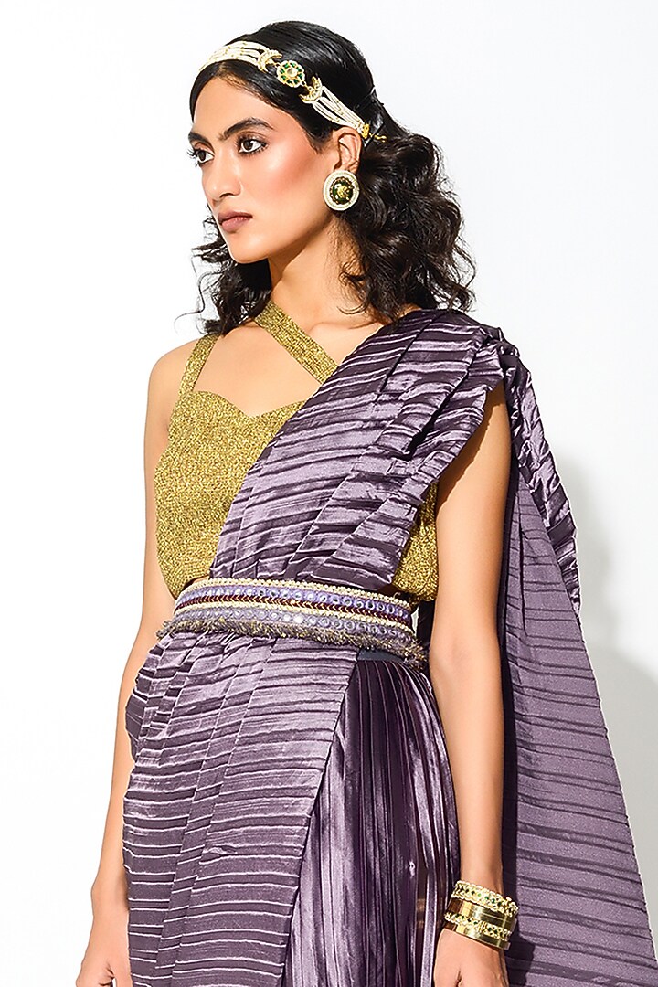 Mauve Crushed & Accordian Pleat Thread Embroidered Pre-Draped Wedding Saree Set by Rishi & Vibhuti at Pernia's Pop Up Shop