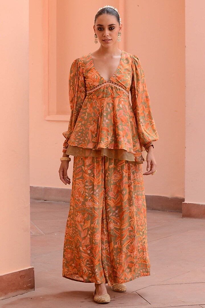 Peach Crepe Co-Ord Set by Rishi & Vibhuti at Pernia's Pop Up Shop