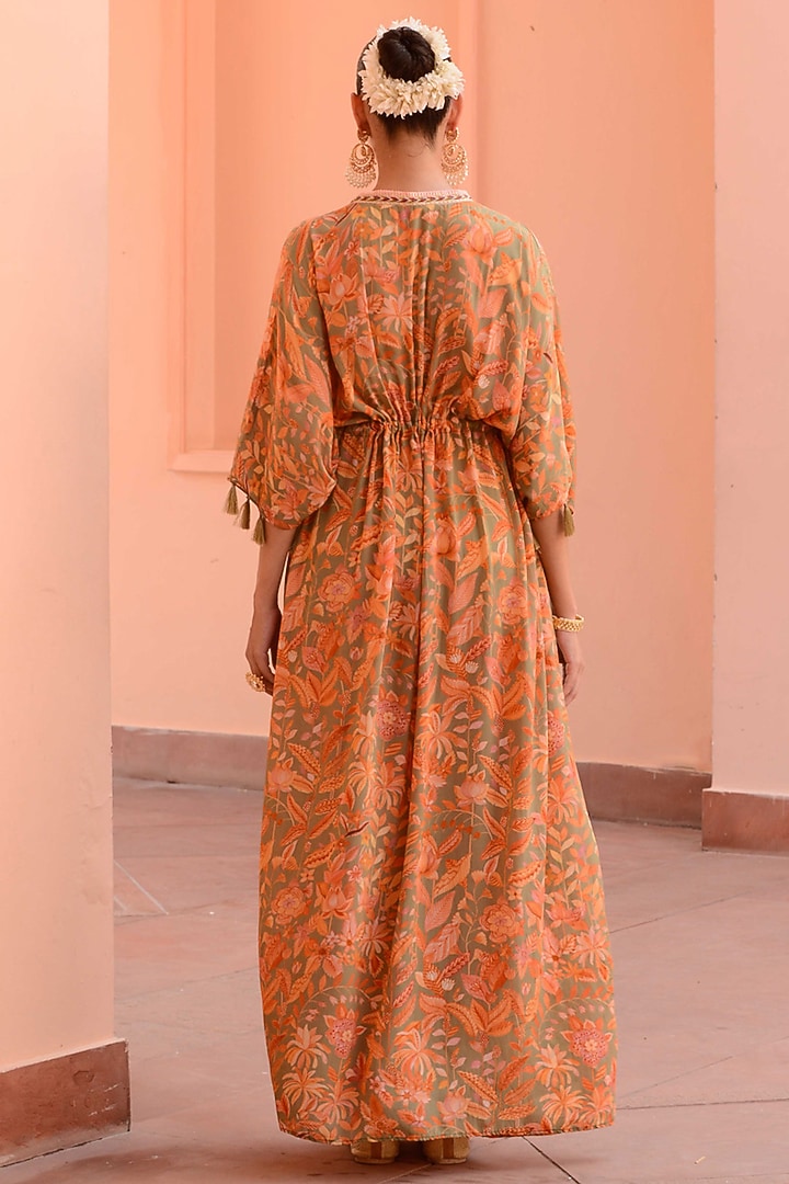 Peach Embroidered Kaftan Set by Rishi & Vibhuti at Pernia's Pop Up Shop
