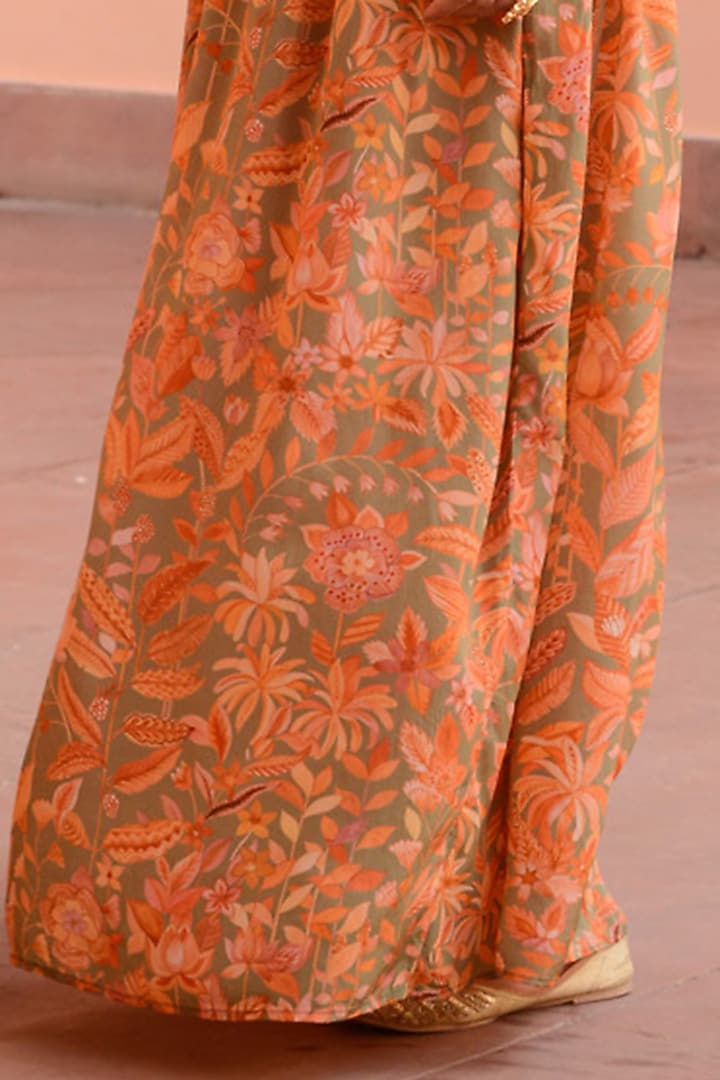Peach Embroidered Kaftan Set by Rishi & Vibhuti at Pernia's Pop Up Shop