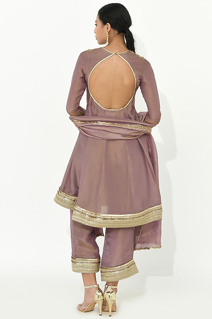 Lavender-Mauve Chanderi Silk Embroidered Wedding Anarkali Set by Rishi & Vibhuti at Pernia's Pop Up Shop
