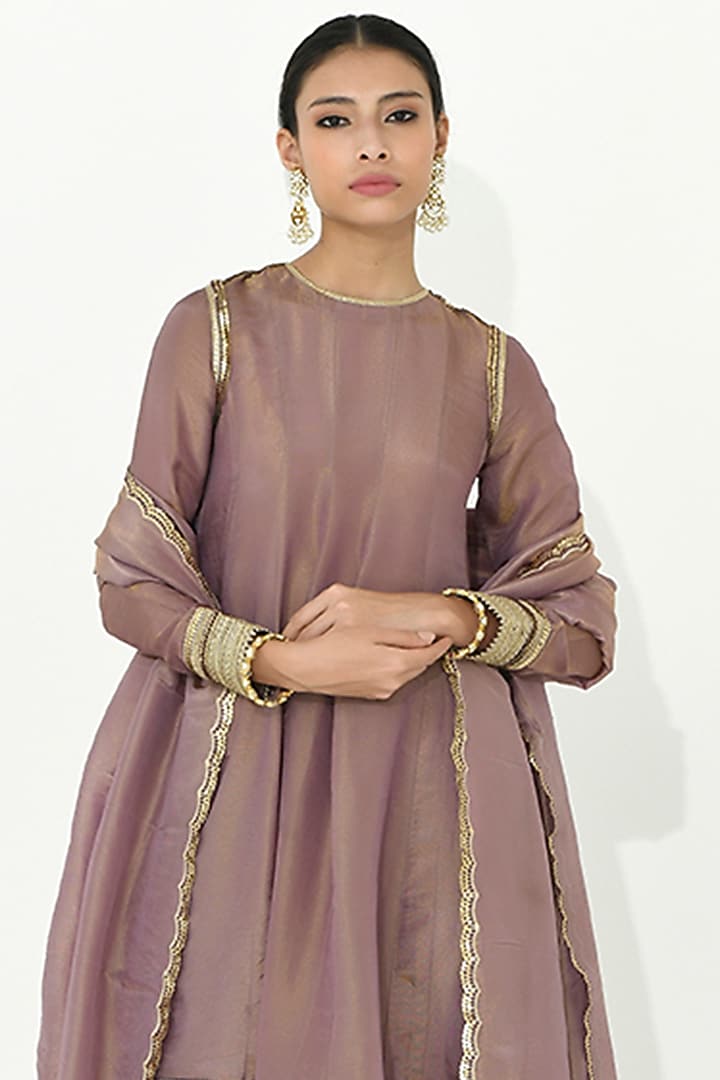 Lavender-Mauve Chanderi Silk Embroidered Wedding Anarkali Set by Rishi & Vibhuti at Pernia's Pop Up Shop