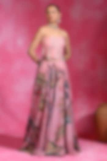 Sugar Pink Organza & Chanderi Wedding Lehenga Set by Rishi & Vibhuti at Pernia's Pop Up Shop