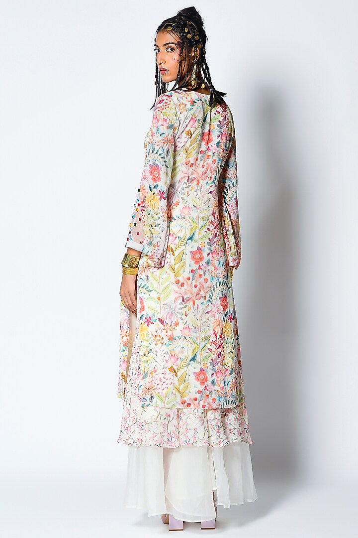 Ivory Crepe Printed Kurta Set by Rishi & Vibhuti at Pernia's Pop Up Shop