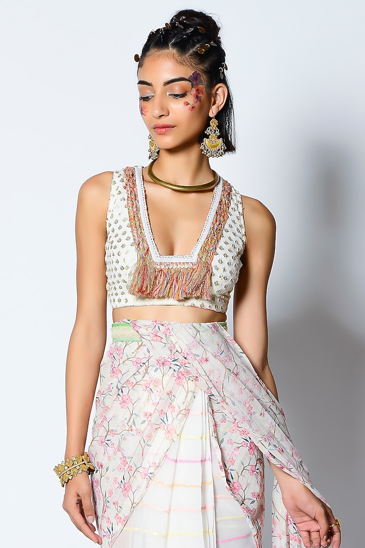 Ivory Georgette Printed Pre-Stitched Wedding Saree Set by Rishi & Vibhuti at Pernia's Pop Up Shop