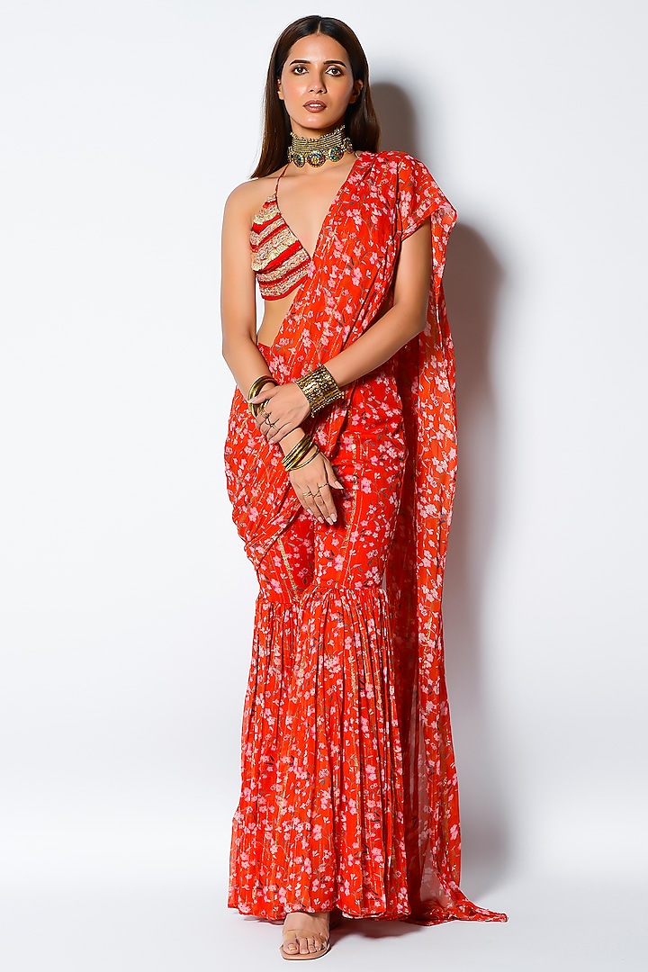 Red Crepe Floral Printed Pant Set by Rishi & Vibhuti at Pernia's Pop Up Shop