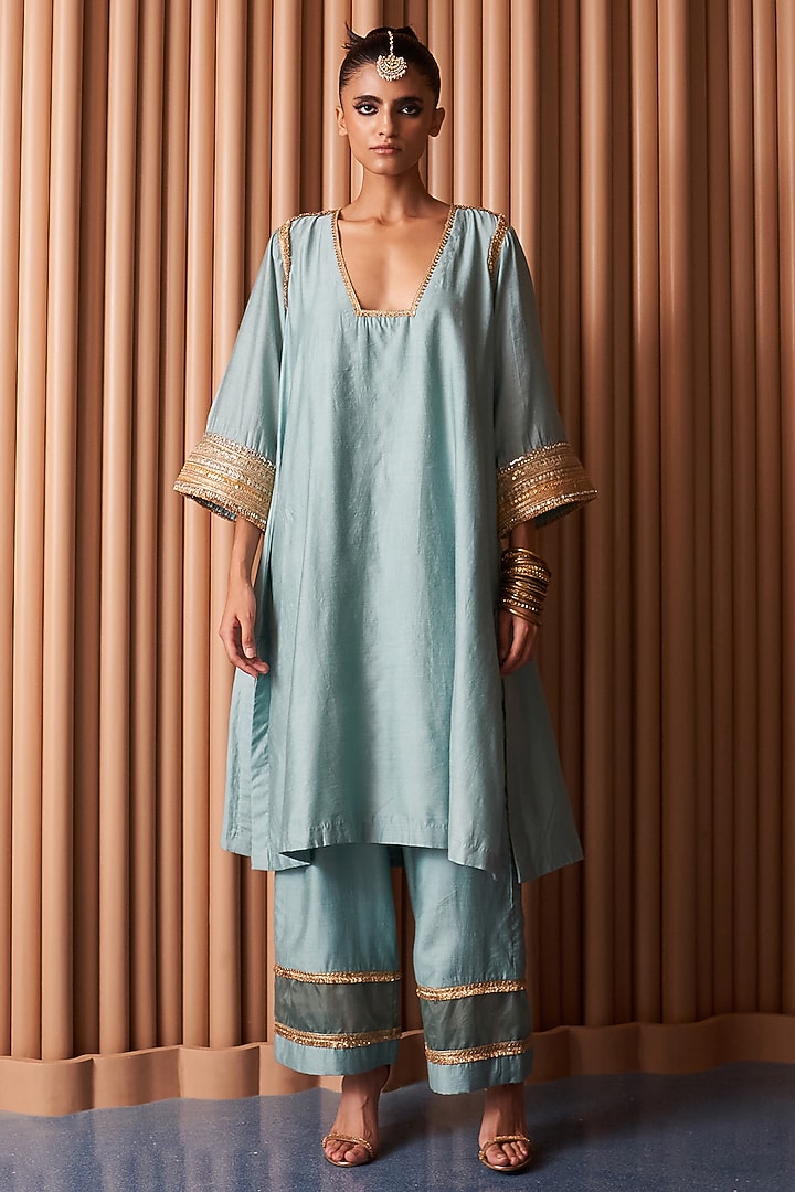 Powder Blue Chanderi Sequins Embroidered Kurta Set by Rishi & Vibhuti at Pernia's Pop Up Shop