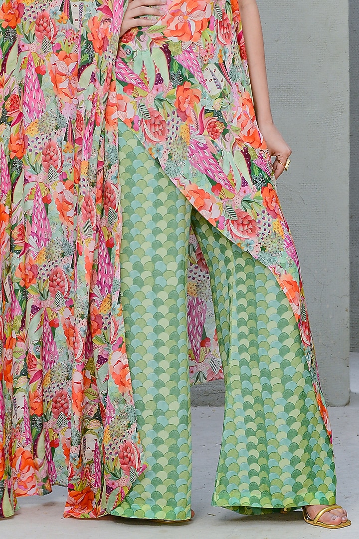 Multi-Colored Crepe Printed Draped Cape Set by Rishi & Vibhuti at Pernia's Pop Up Shop