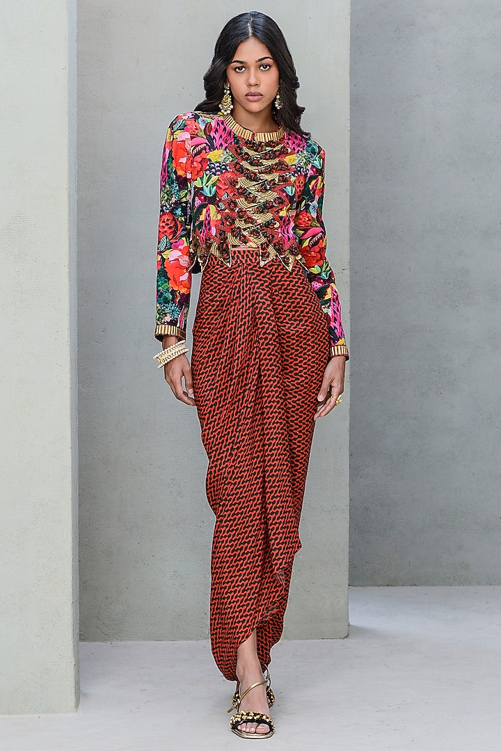 Black & Red Crepe Skirt Set by Rishi & Vibhuti at Pernia's Pop Up Shop