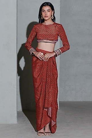 Red Crepe Skirt Set by Rishi & Vibhuti