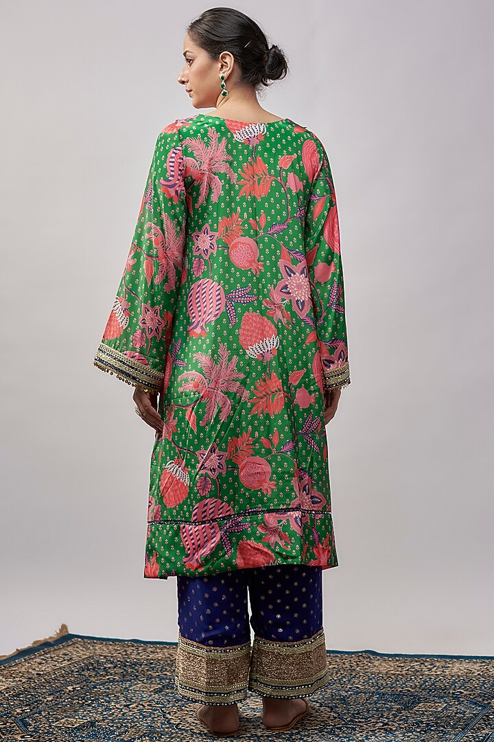 Jade Green Crepe & Georgette Hand Embroidered Kurta Set by Rishi & Vibhuti at Pernia's Pop Up Shop
