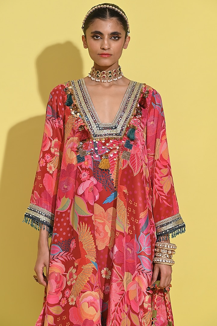 Crimson Red Crepe & Georgette Hand Embroidered Kurta Set by Rishi & Vibhuti at Pernia's Pop Up Shop