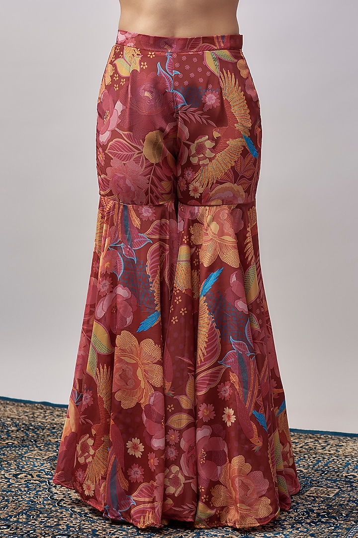 Crimson Red Crepe & Organza Hand Embroidered Cape Set by Rishi & Vibhuti at Pernia's Pop Up Shop