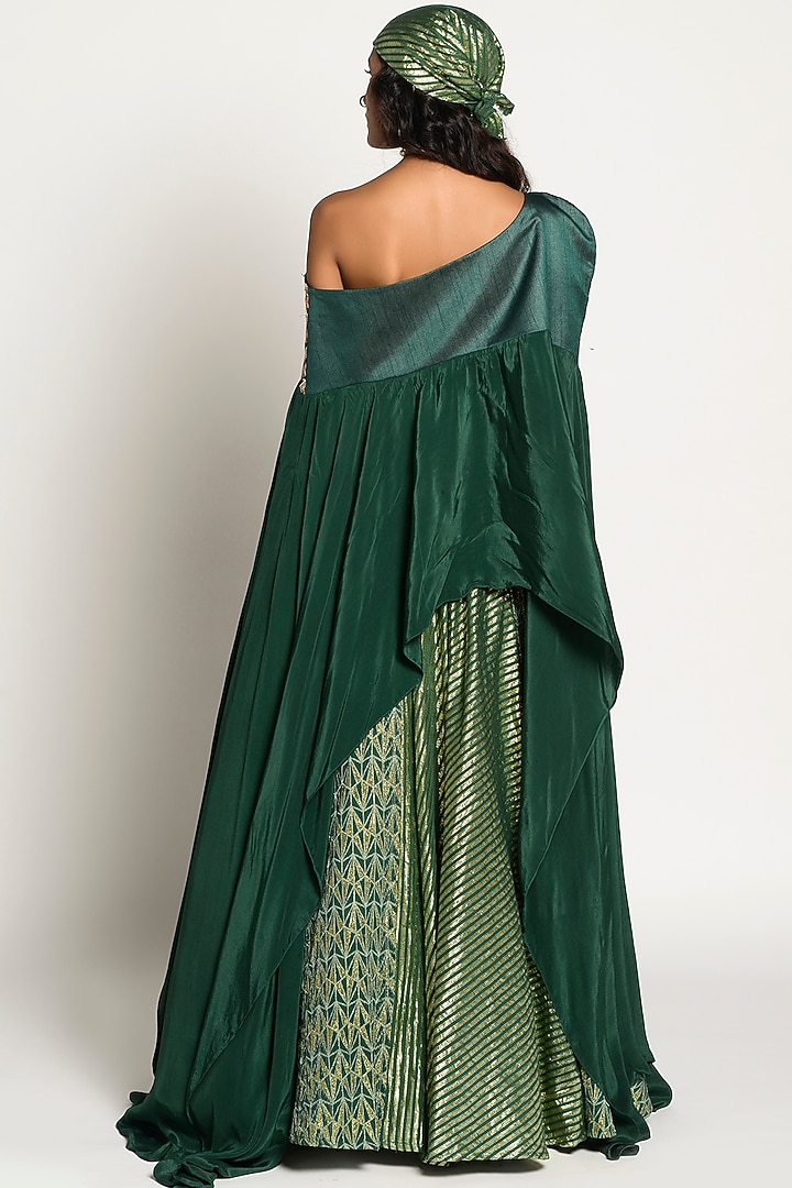 Emerald Green Chanderi Wedding Lehenga Set by Rishi & Vibhuti at Pernia's Pop Up Shop