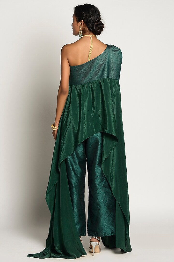 Emerald Green Cigarette Pant Set by Rishi & Vibhuti at Pernia's Pop Up Shop