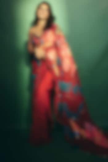 Crimson Red Crepe & Organza Hand Embroidered Reception Saree Set by Rishi & Vibhuti at Pernia's Pop Up Shop