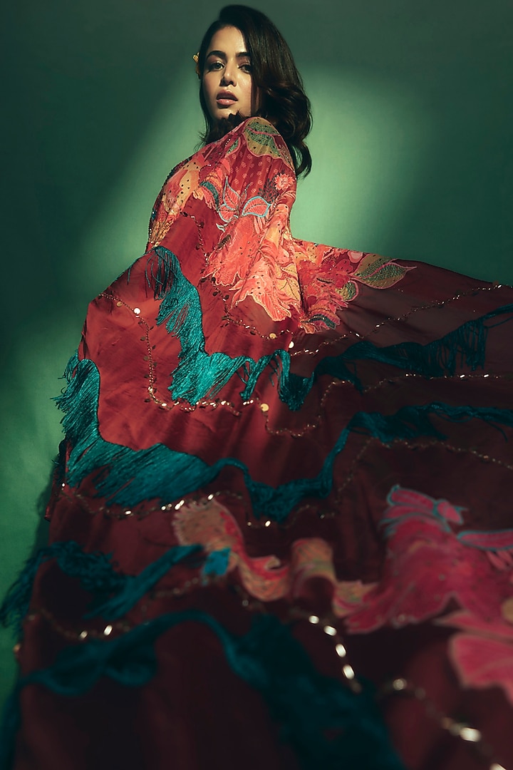 Crimson Red Crepe & Organza Hand Embroidered Reception Saree Set by Rishi & Vibhuti at Pernia's Pop Up Shop